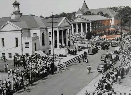 Bankhead Makes Last Entrance into the White Marble Church
